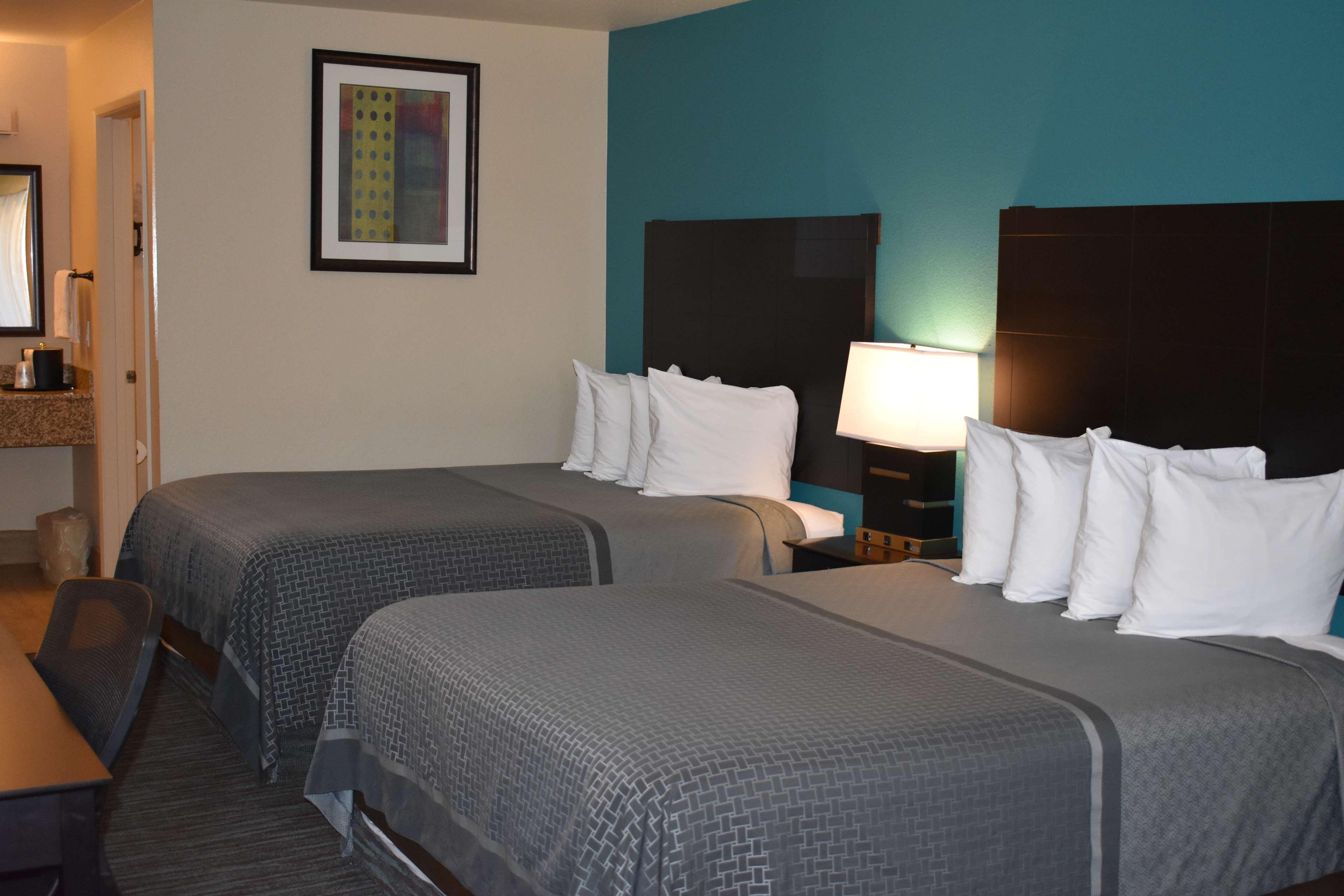 Best Western Apricot Inn Chaney Ranch Exterior photo